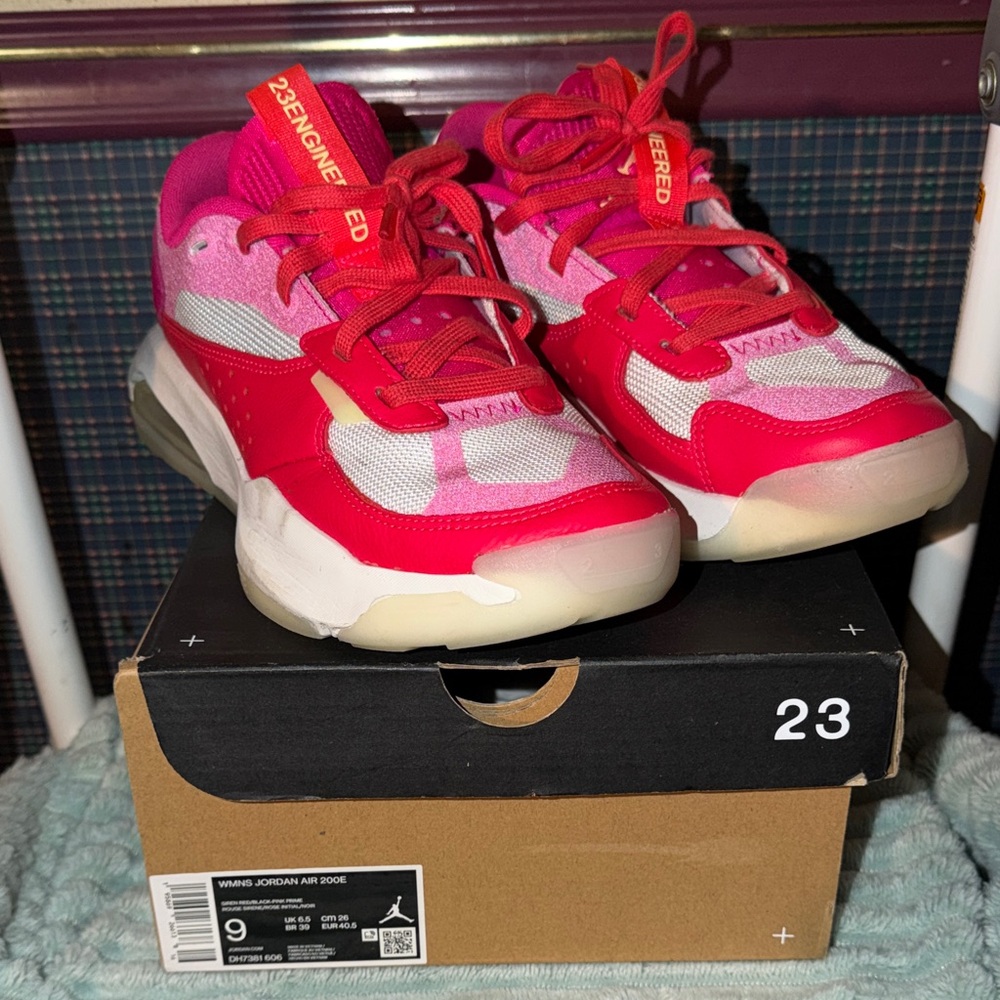 Jordan Women's Red and Pink Sneakers